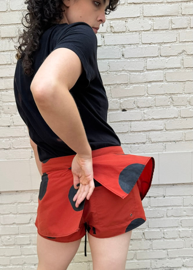 TRANSFORMED DOTS skort