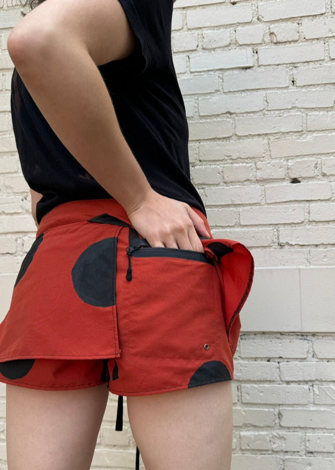 TRANSFORMED DOTS skort