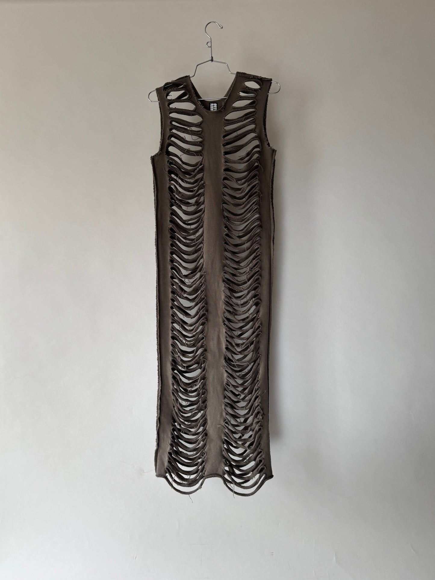 sliced ribs dress