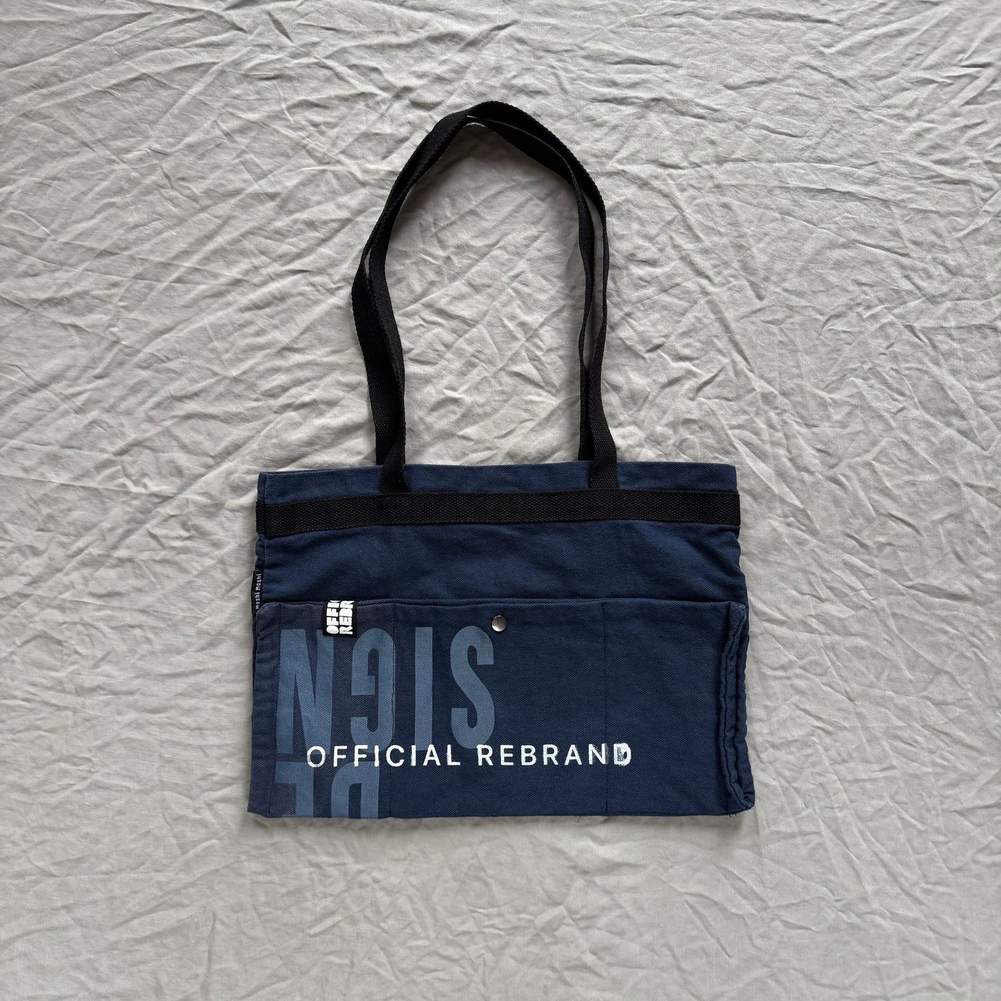 Flip tote
