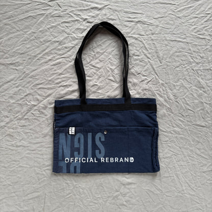 Flip tote