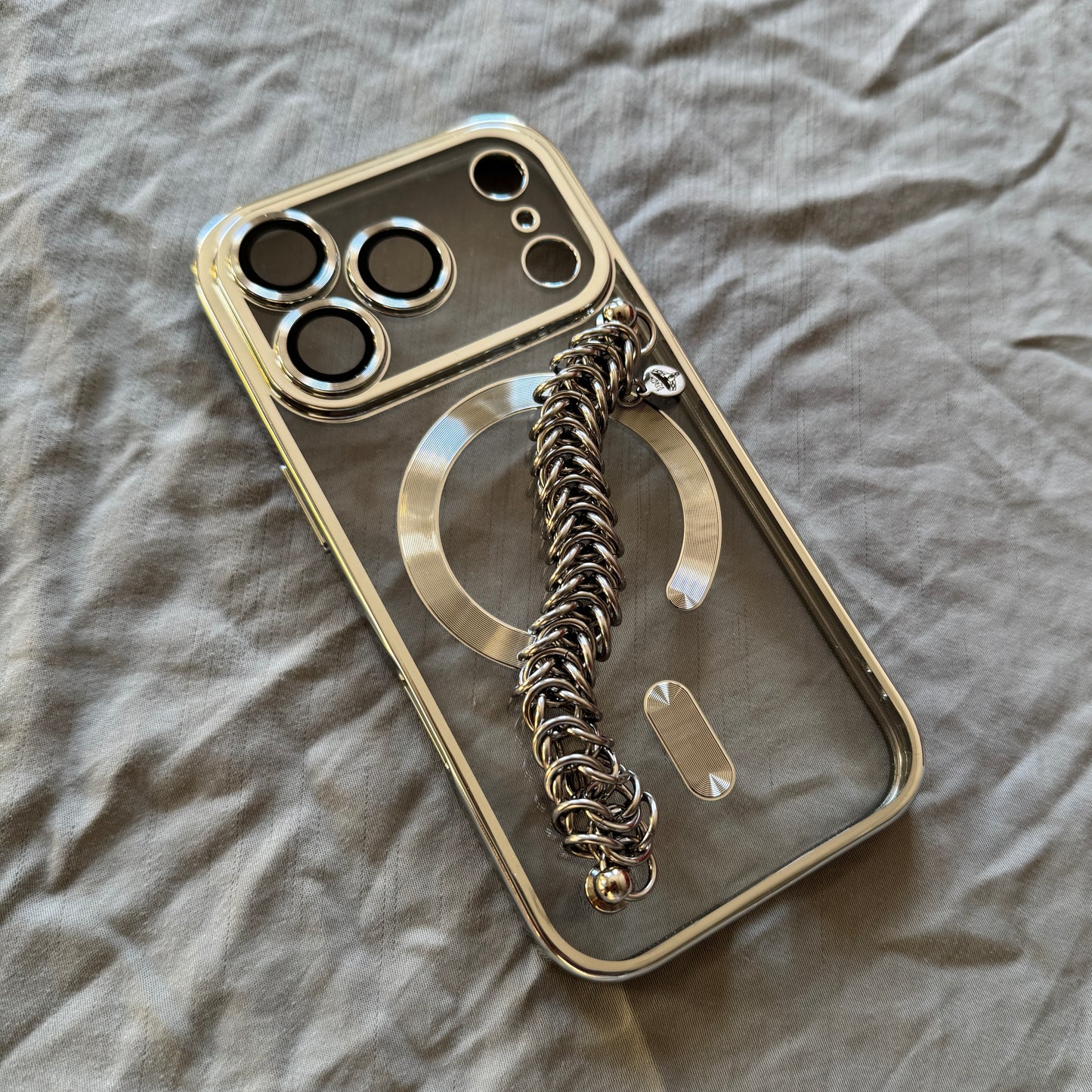 VIRGIN CHAINS Phone case